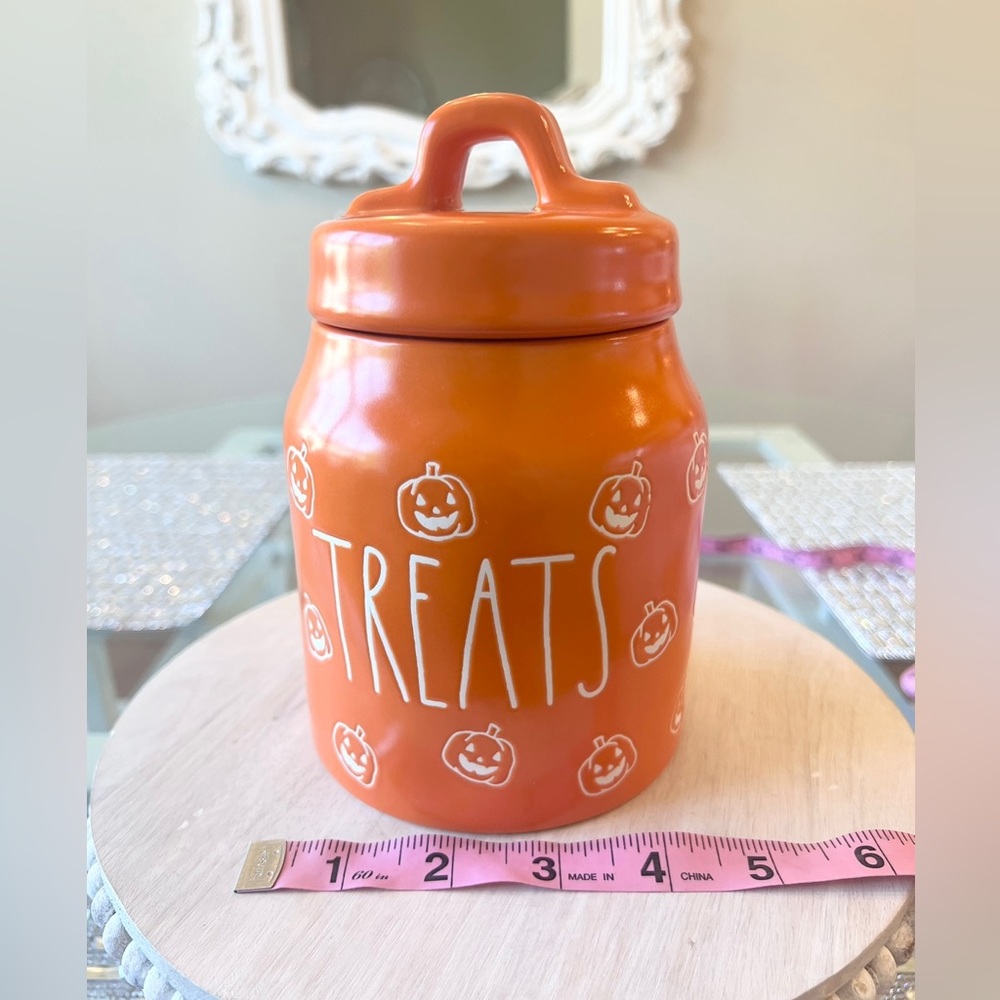 🧡 TREATS Rae Dunn Orange Pumpkin Candy Jar Canister Decor NEW - Picture 5 of 6